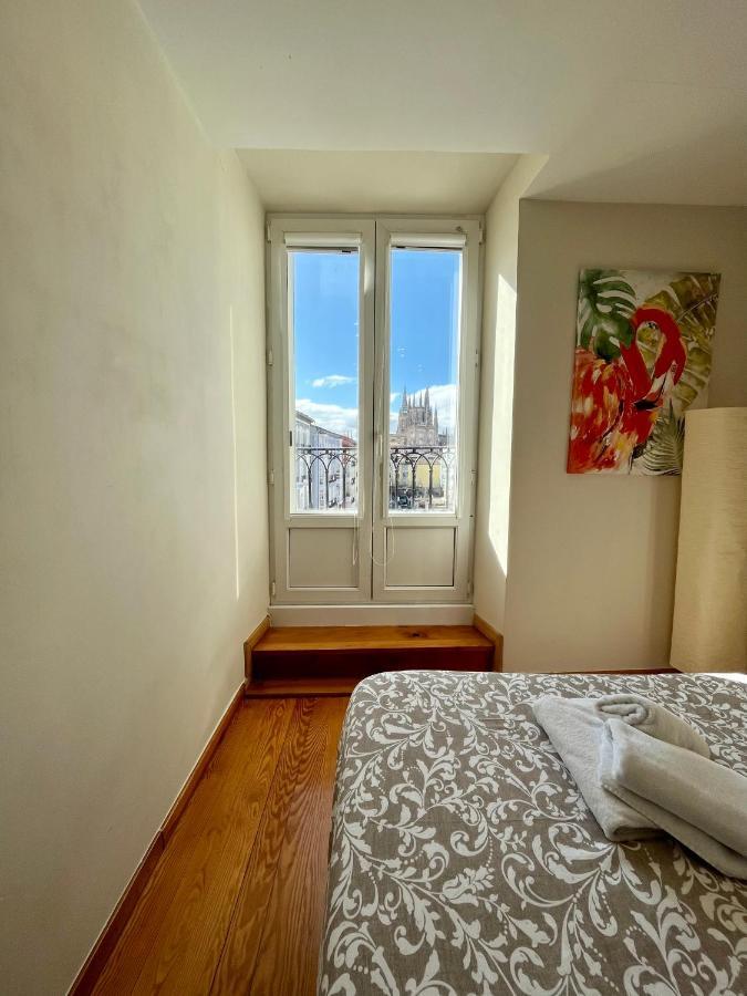Atuaire Home Preciosa Vivienda Vistas A La Catedral Parking Incluido Burgo Eksteriør billede